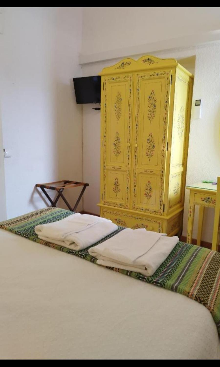 Mont' Sobro Hostel Évora Esterno foto